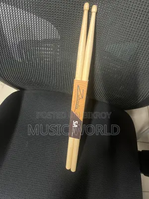 পেশাদার ড্রাম স্টিকস