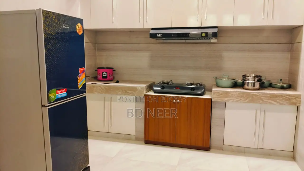 গুলশান-২ এ নতুন ভবনে ফার্নিশড ৪ বেডরুমের ফ্ল্যাট ভাড়া