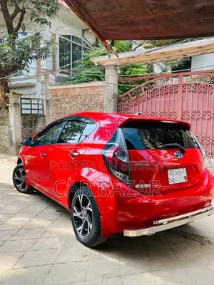 টয়োটা অ্যাকুয়া জি পুশ হাইব্রিড ২০১৪