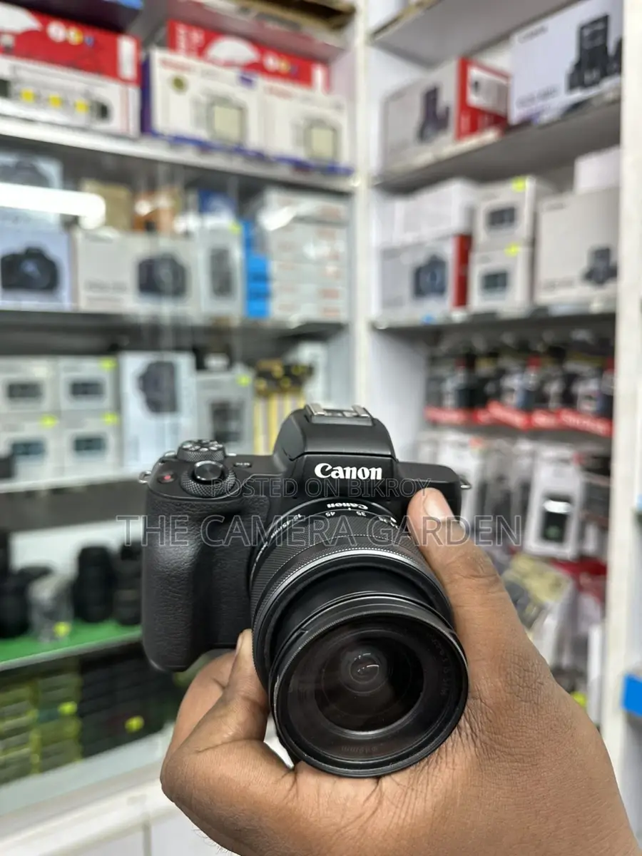 Canon M50 Mark II with 15-45mm STM lens