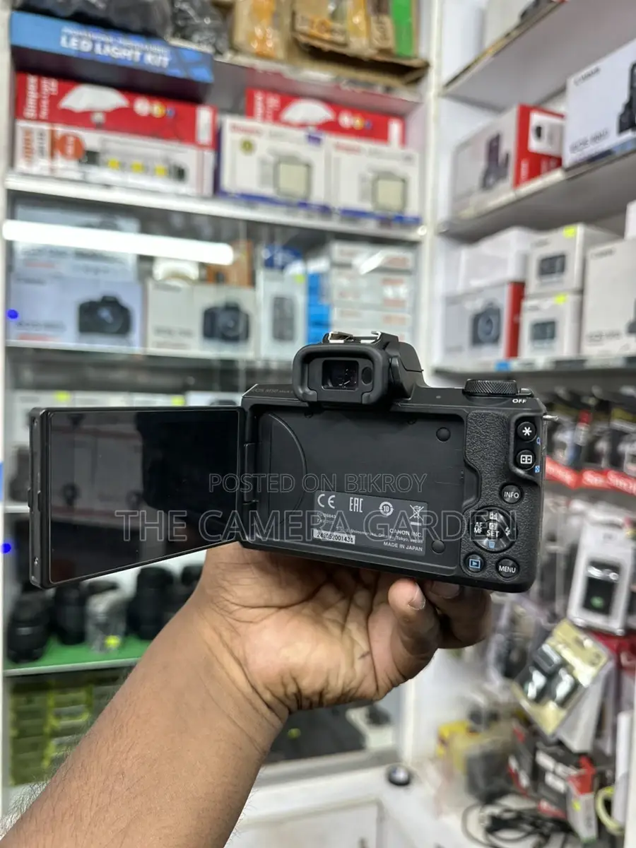 Canon M50 Mark II with 15-45mm STM lens