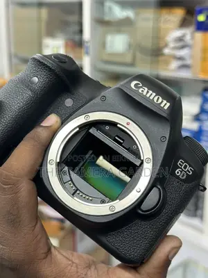 ক্যানন ৬ডি বডি ফুল বক্স জাপান অরিজিনাল