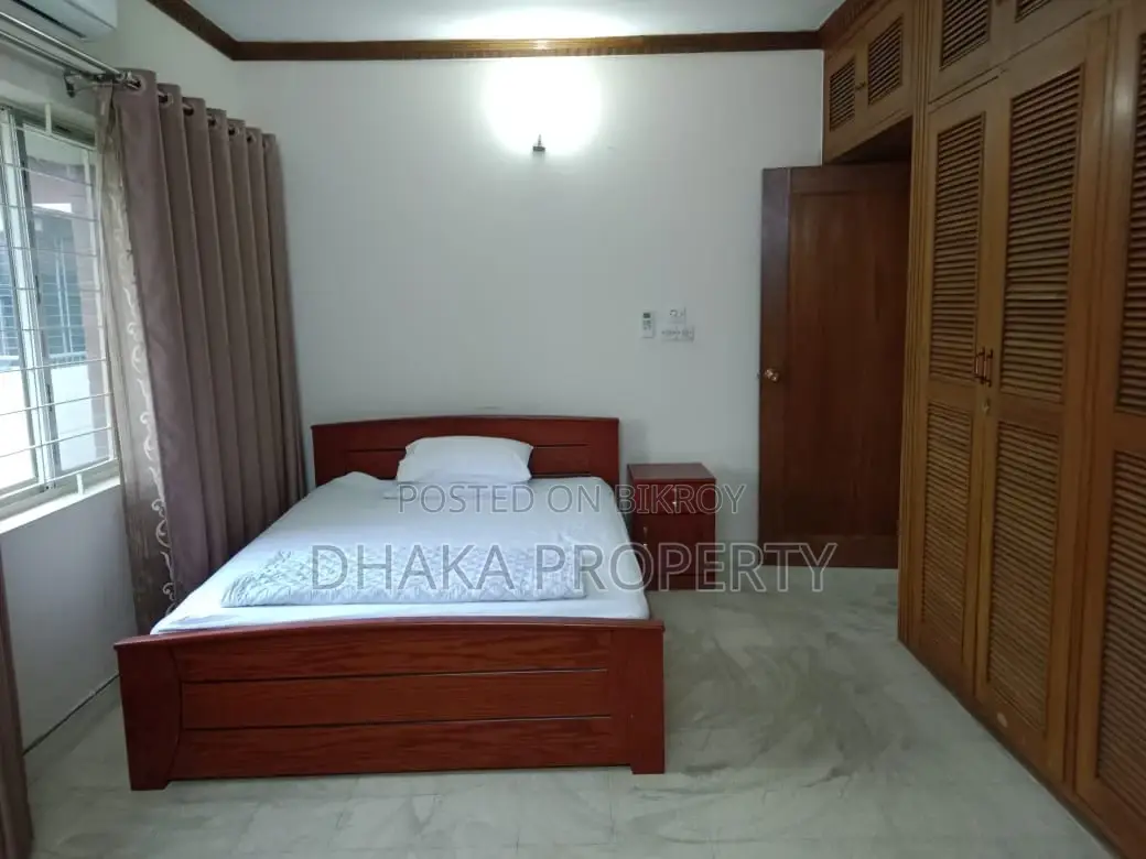 2500sqFt.Full Furnish 3Bed Apartment Rent At Gulshan