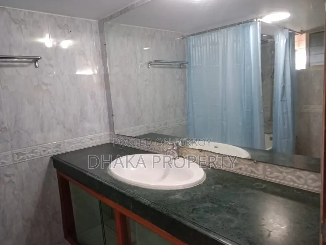 2500sqFt.Full Furnish 3Bed Apartment Rent At Gulshan