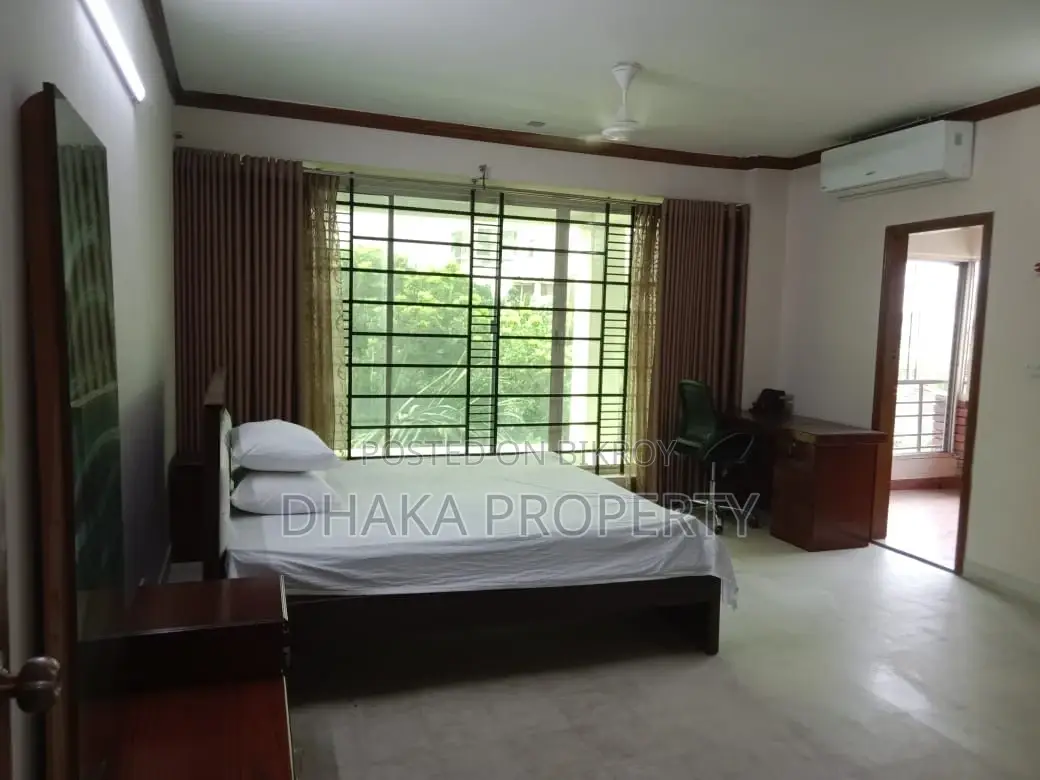 2500sqFt.Full Furnish 3Bed Apartment Rent At Gulshan