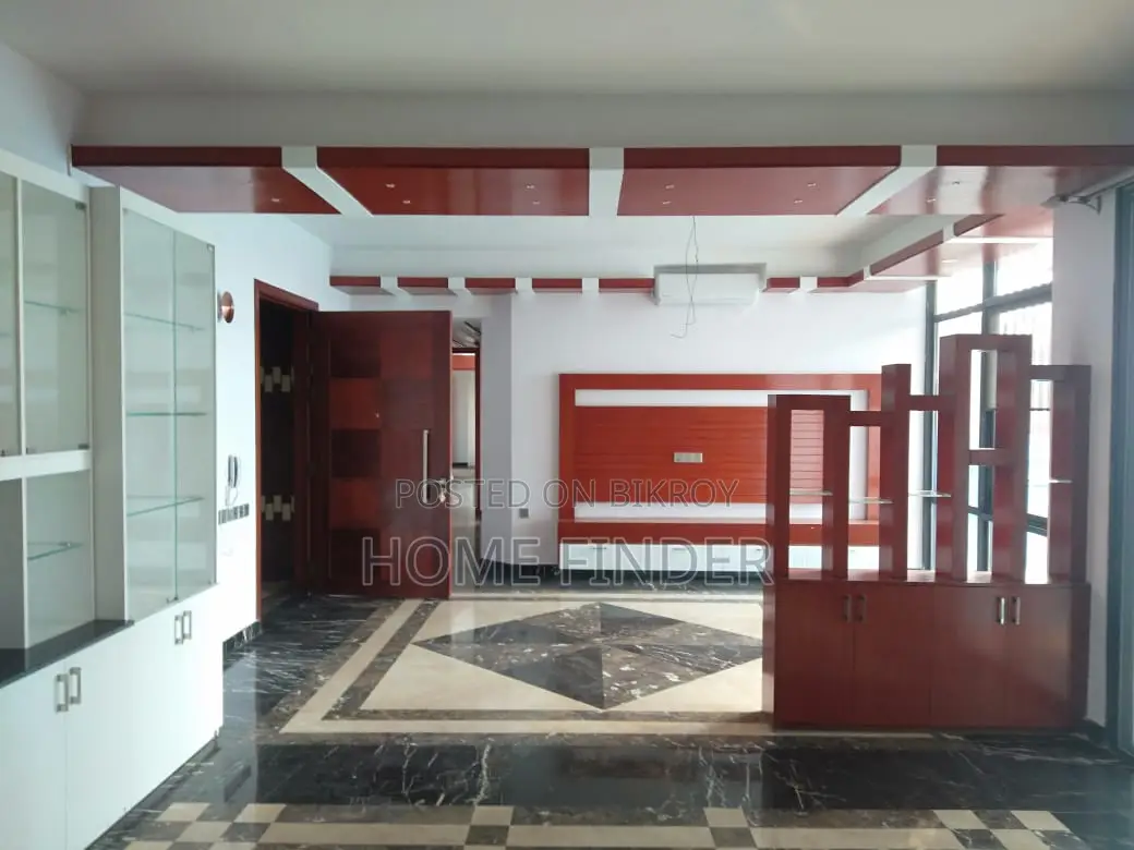 গুলশানে ভাড়ার জন্য ৩৮০০ বর্গফুটের সুন্দর ফ্ল্যাট