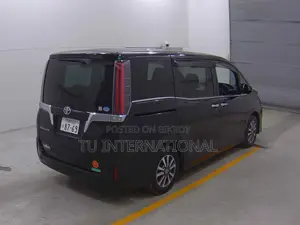 Toyota Esquire XI PUSH START 2020