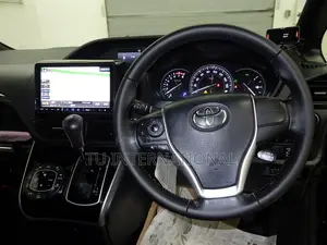 Toyota Esquire XI PUSH START 2020