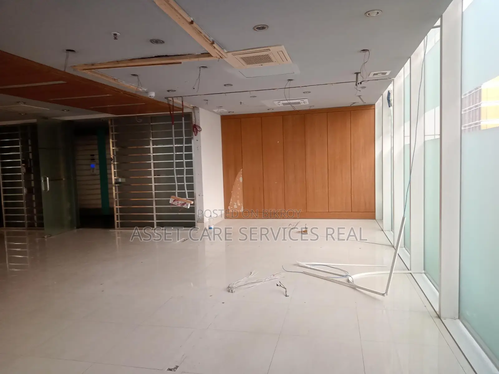 Beautiful Commercial Open Space For Rent In Banani