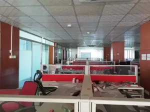 বনানীতে ৮০০০ বর্গফুটের সেমি-ফার্নিশড কমার্শিয়াল স্পেস ভাড়া হবে