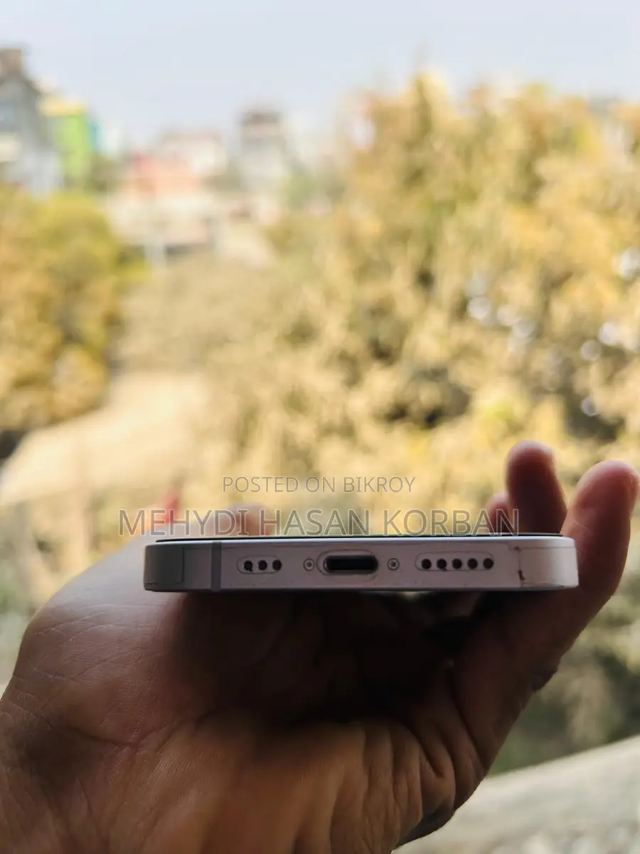 Apple iPhone 14 (Used)