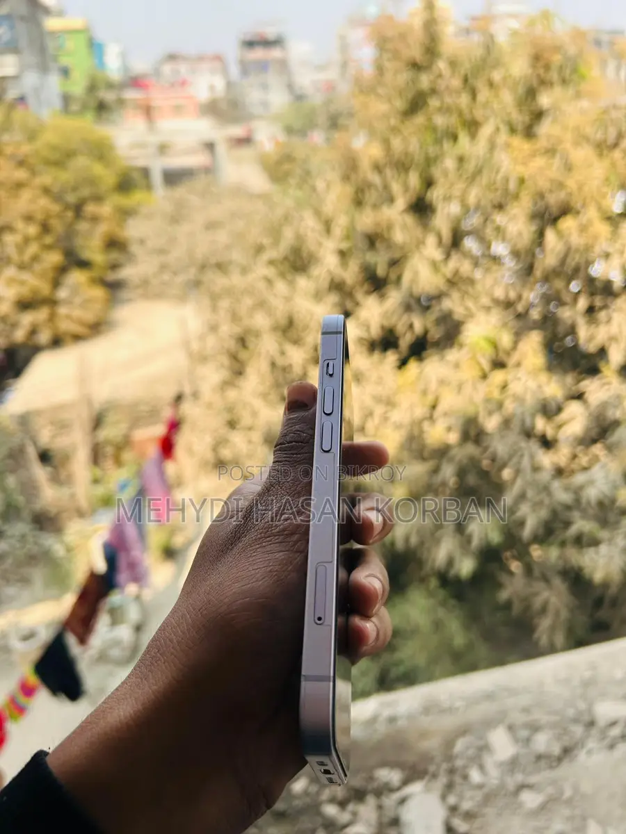 Apple iPhone 14 (Used)