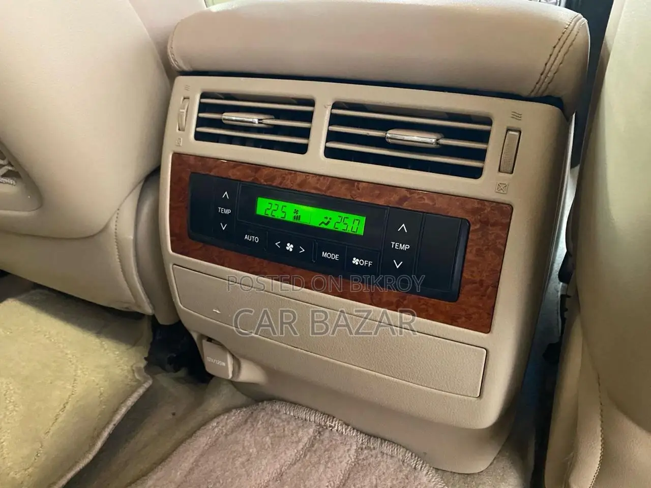 Toyota Land Cruiser V8 VX MINT CONDITION 2013