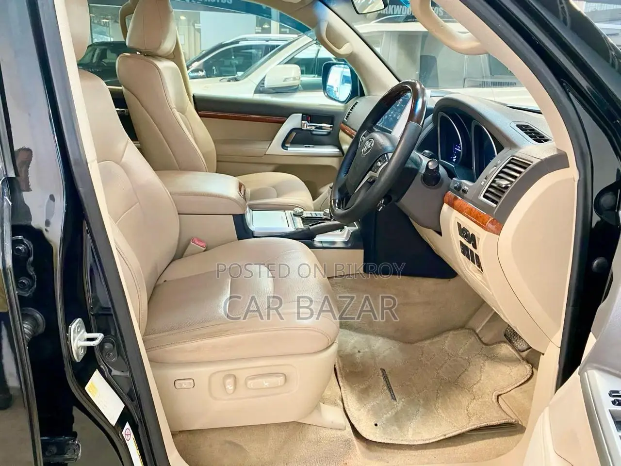 Toyota Land Cruiser V8 VX MINT CONDITION 2013