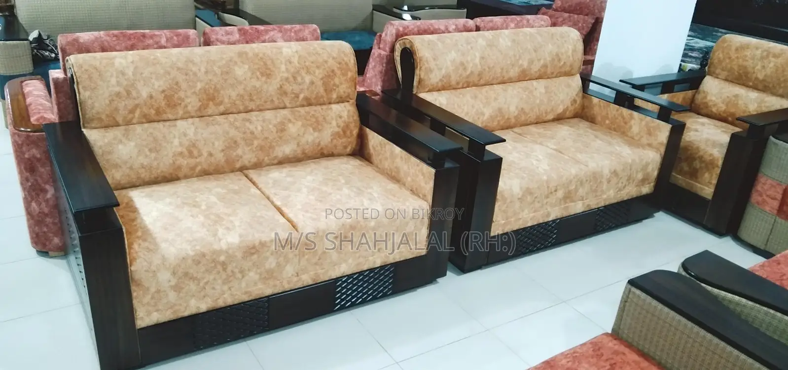 New double hata box sofa set