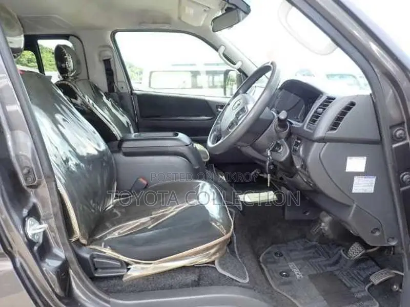 Toyota Hiace SUPER GL KEY START 2020