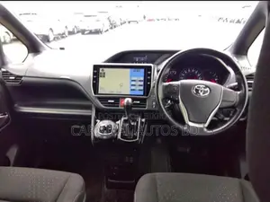 Toyota Noah G NON-HYBRID 2021