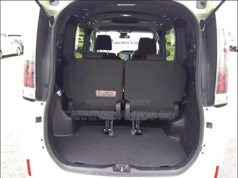 Toyota Noah G NON-HYBRID 2021