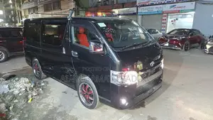 Toyota Hiace SUPER GL DARK PRIM 2 2023