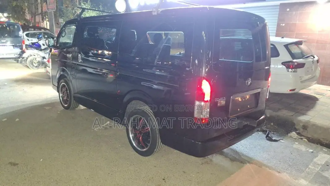 Toyota Hiace SUPER GL DARK PRIM 2 2023