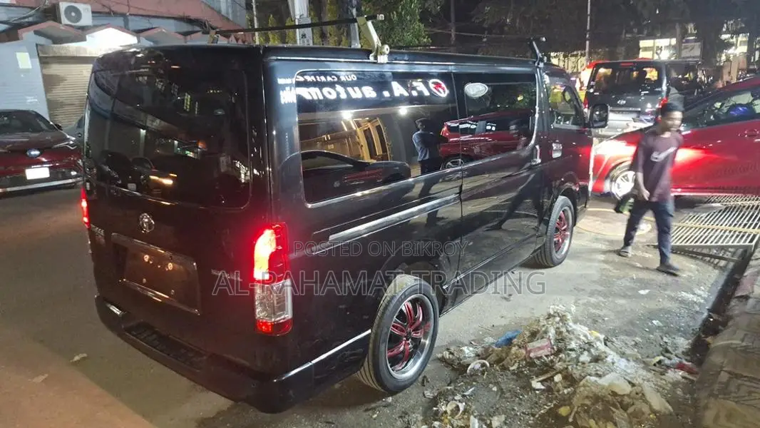 Toyota Hiace SUPER GL DARK PRIM 2 2023