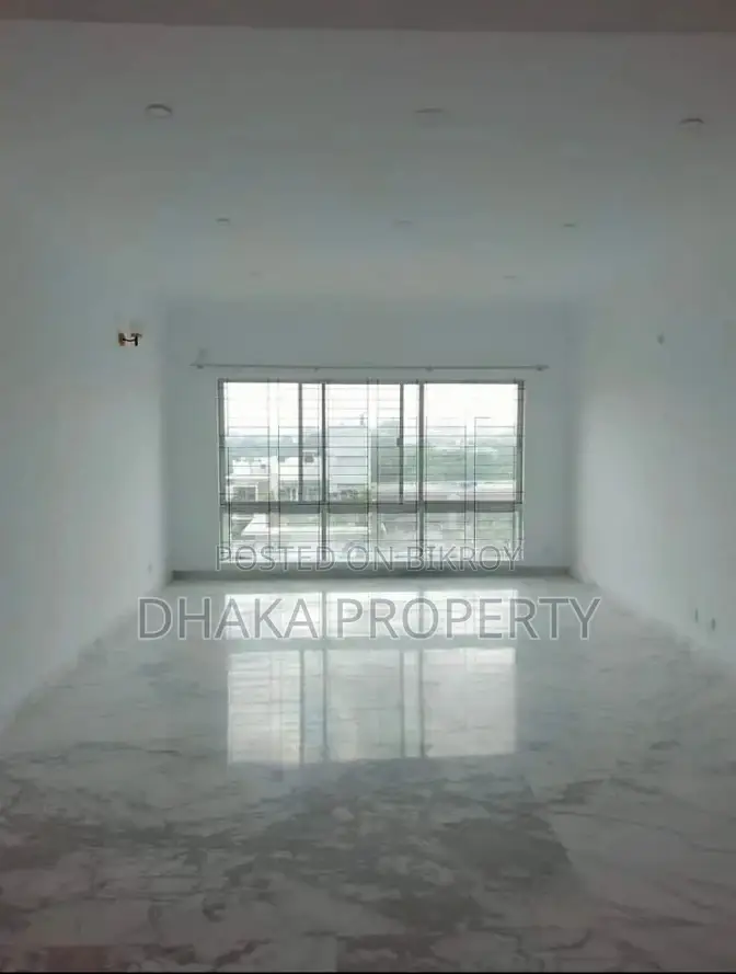 (Gym-Swimming pool) 2600-Sqft Luxurious Flat Rent at Banani