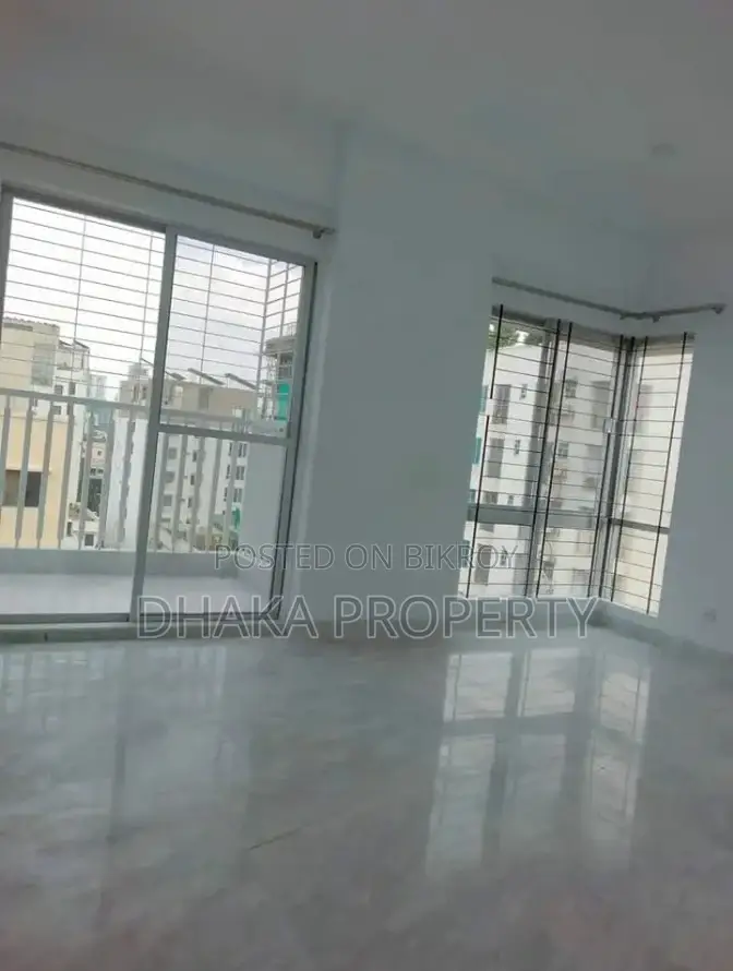 (Gym-Swimming pool) 2600-Sqft Luxurious Flat Rent at Banani