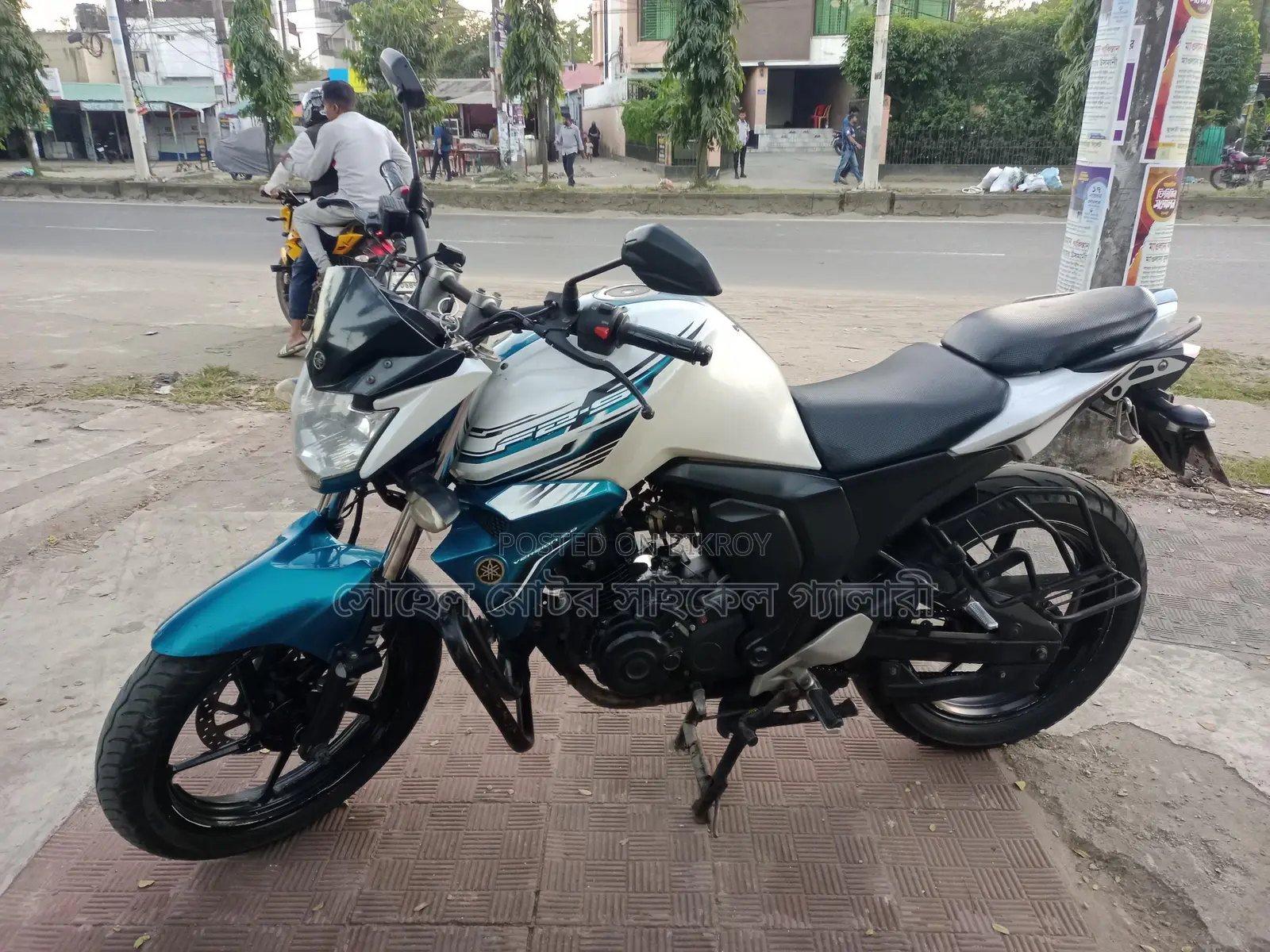 Yamaha FZS 2016