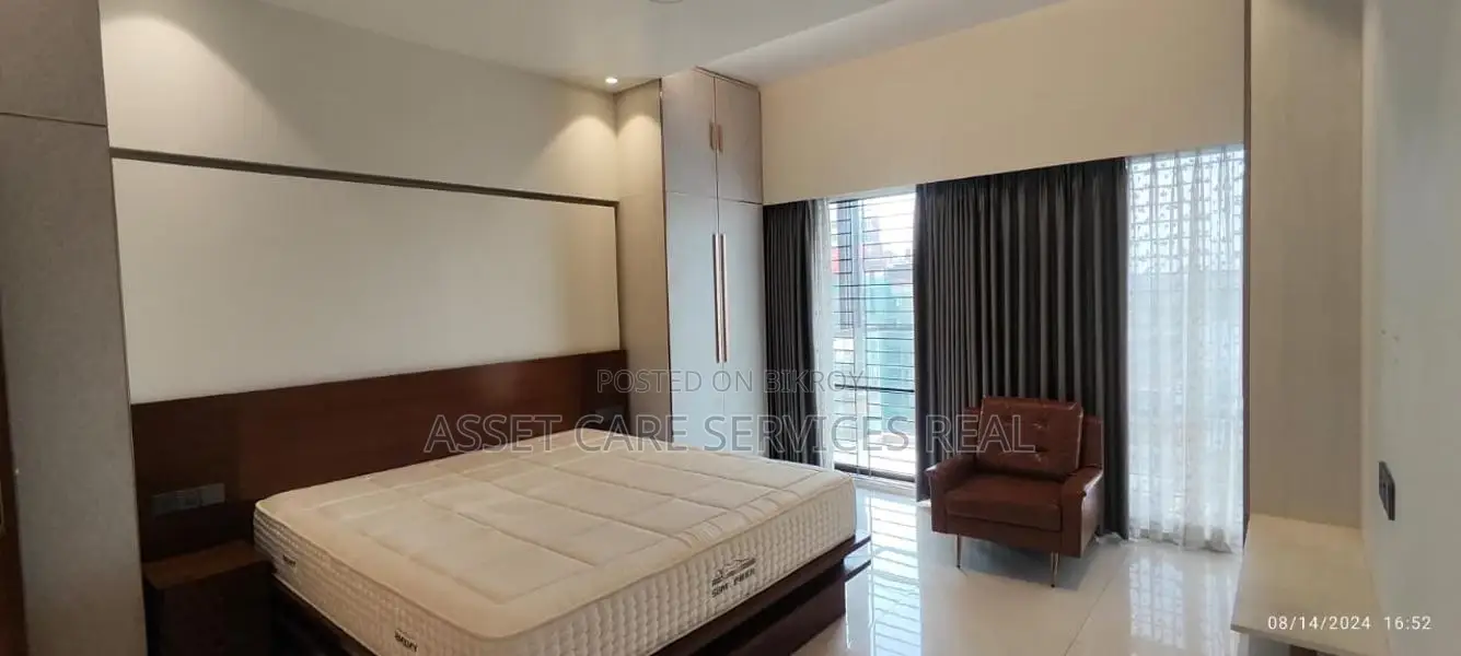 Luxurious 4Bed Furnished Apartment Rent Baridhara Diplomatic Zone