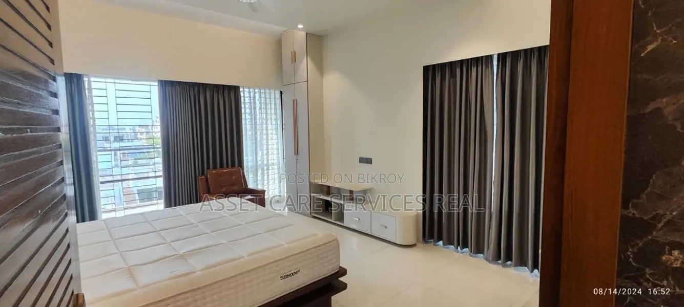 Luxurious 4Bed Furnished Apartment Rent Baridhara Diplomatic Zone