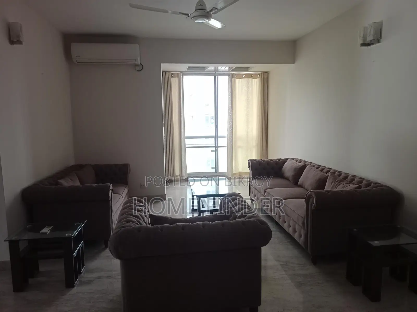 গুলশান(২)-এ ২৭০০ বর্গফুটের ৩ বেড ফার্নিশড ফ্ল্যাট ভাড়া হবে