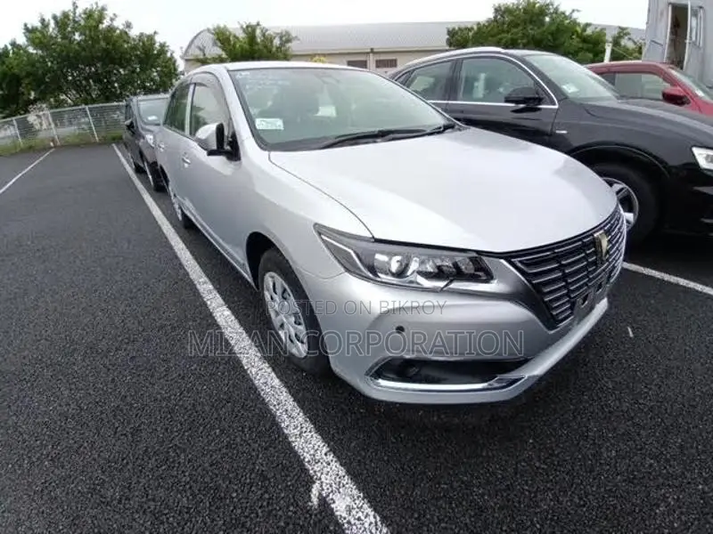 Toyota Premio FL 2020