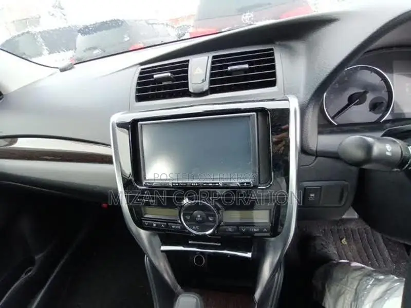 Toyota Premio FL 2020