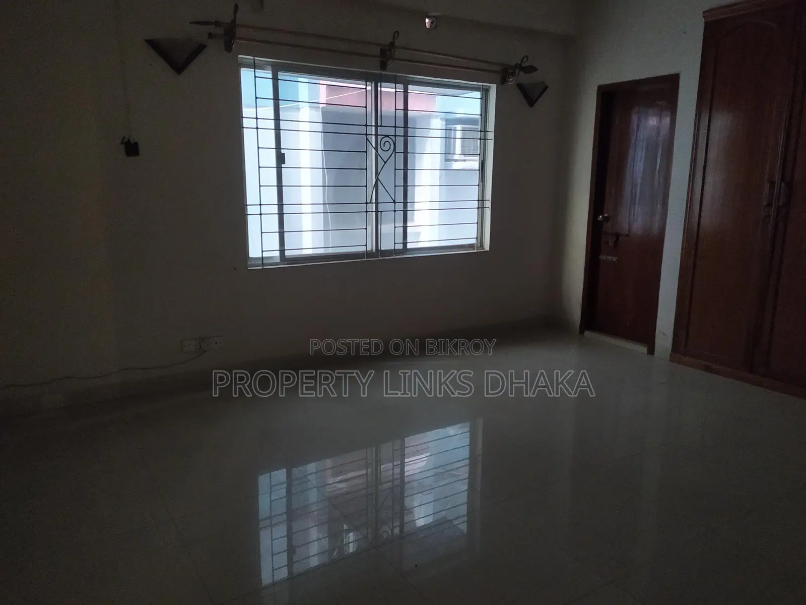 Unfurnished flat for Rent in office Gulshan