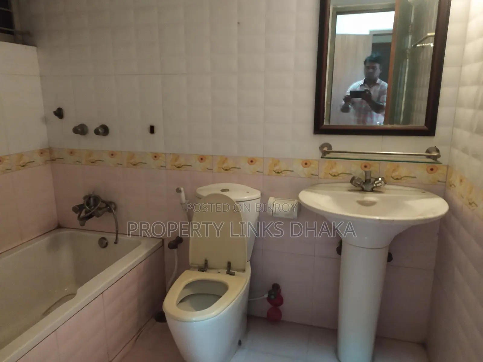 Unfurnished flat for Rent in office Gulshan