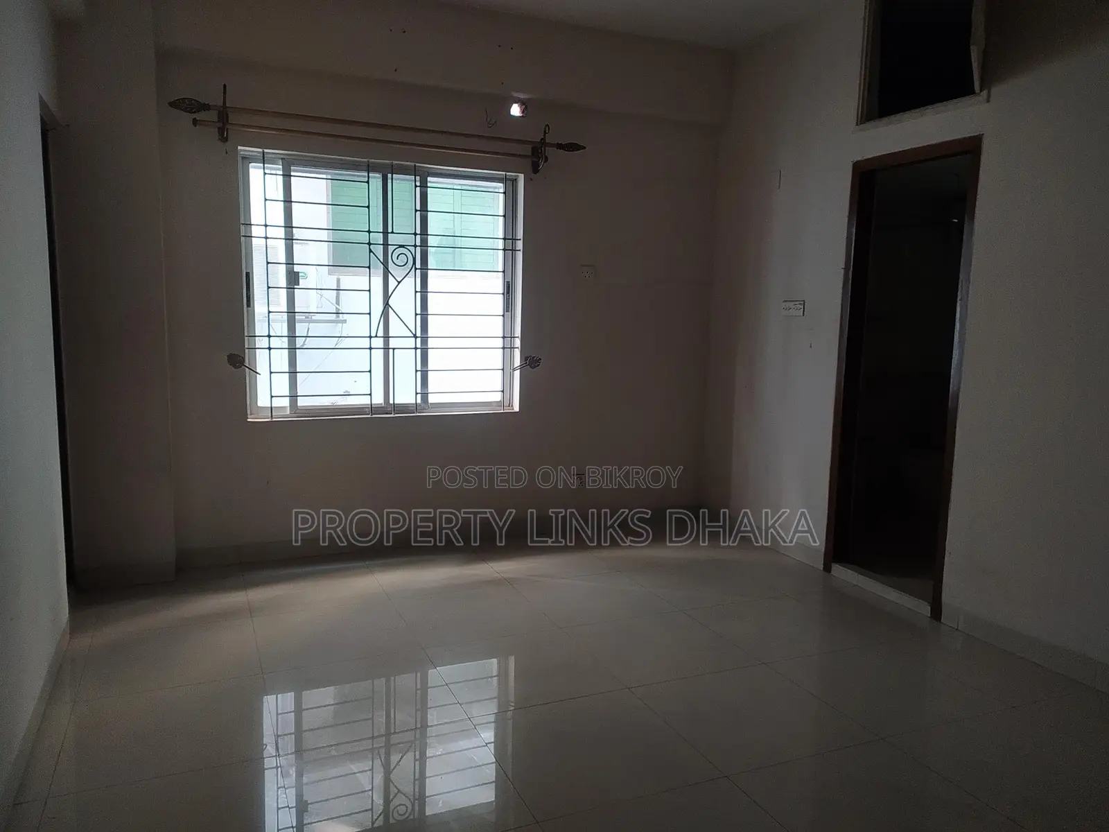 Unfurnished flat for Rent in office Gulshan