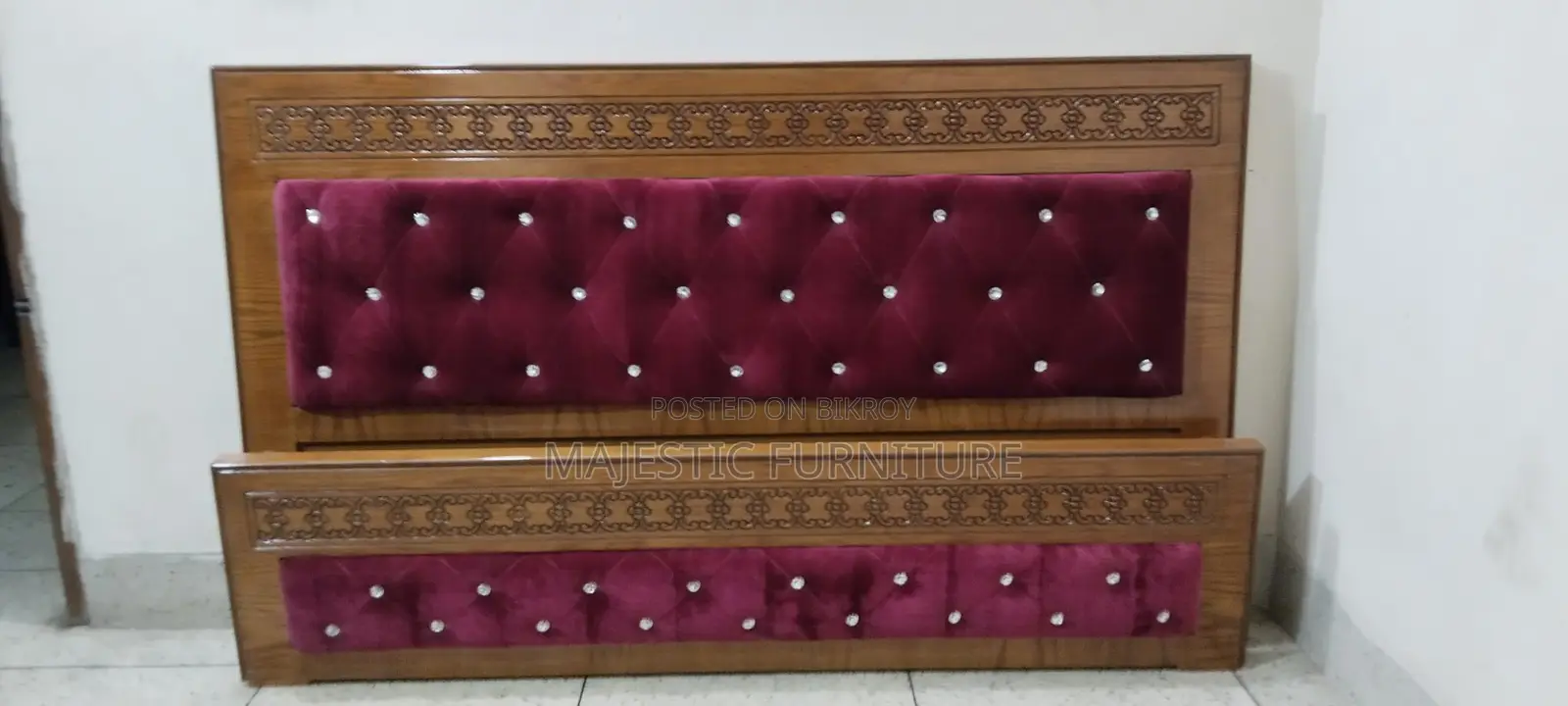 NEW BED CANADIAN OAK VENEER VELVET. M # 575