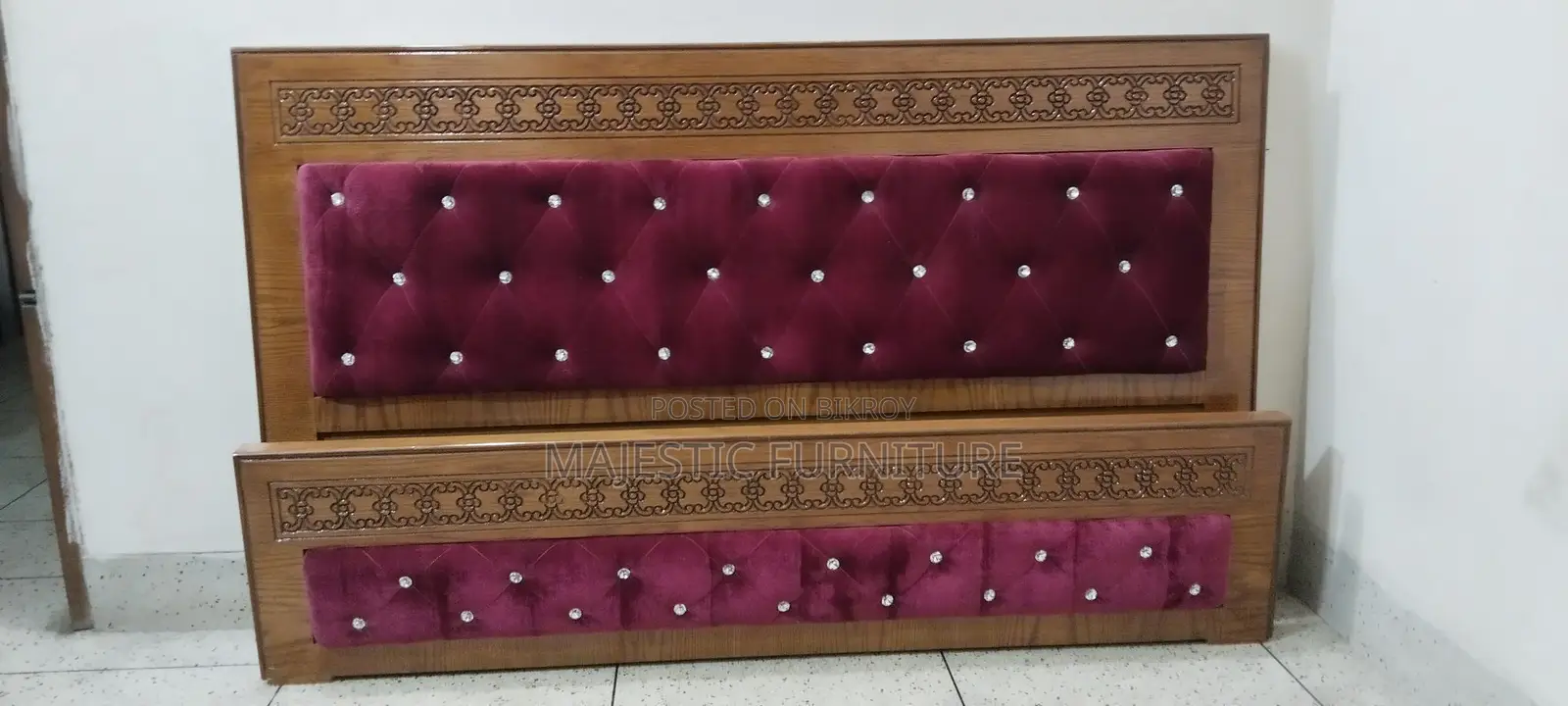 NEW BED CANADIAN OAK VENEER VELVET. M # 575