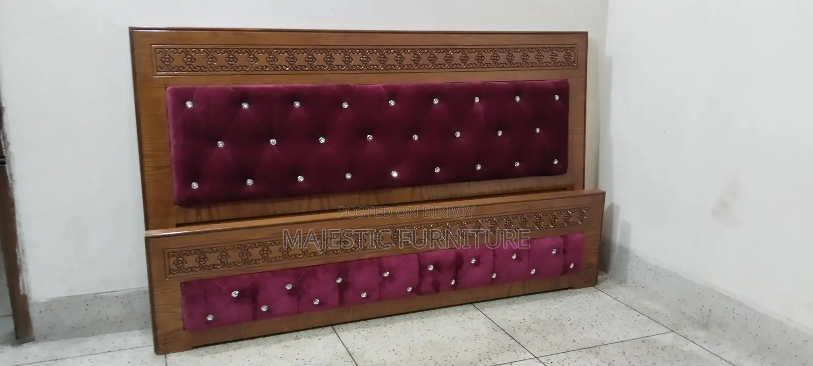 NEW BED CANADIAN OAK VENEER VELVET. M # 575