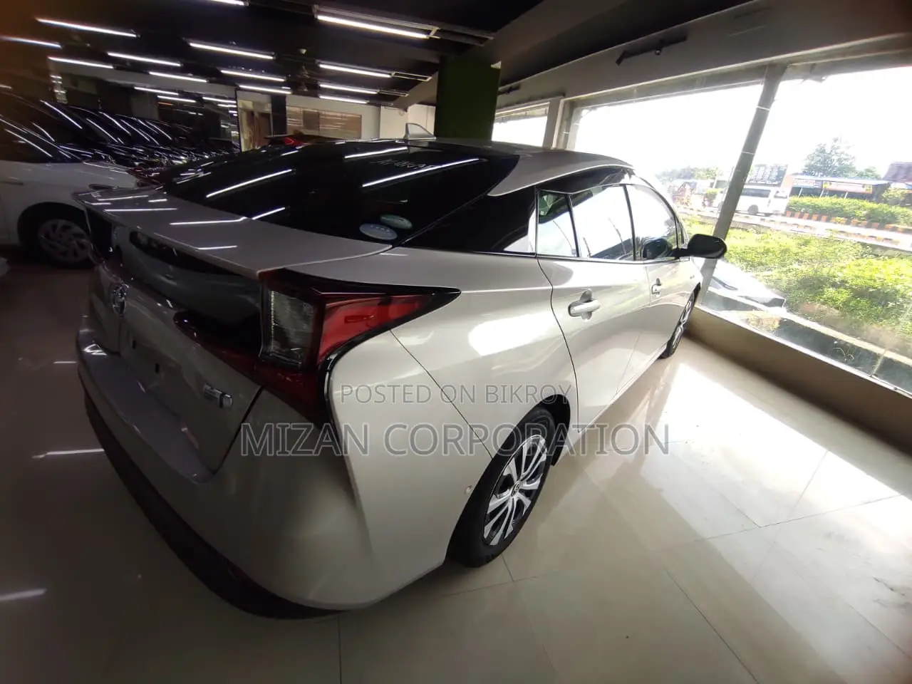 Toyota Prius A package-Beige clr 2020