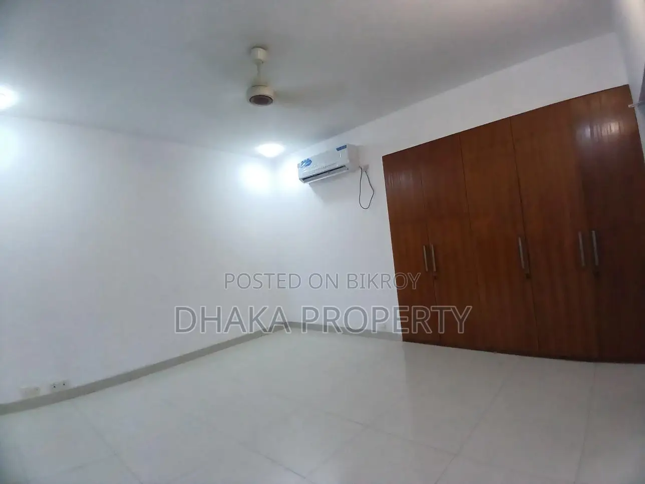 বারিধারা ডিপ্লোম্যাটিক জোনে ব্র্যান্ড নিউ ৩ বেডরুমের বিলাসবহুল অ্যাপার্টমেন্ট ভাড়া হবে