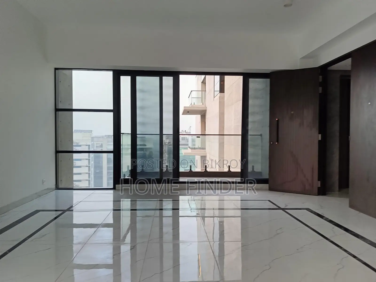 Luxurious Semi Furnished Apartment For Rent in Gulshan 2
