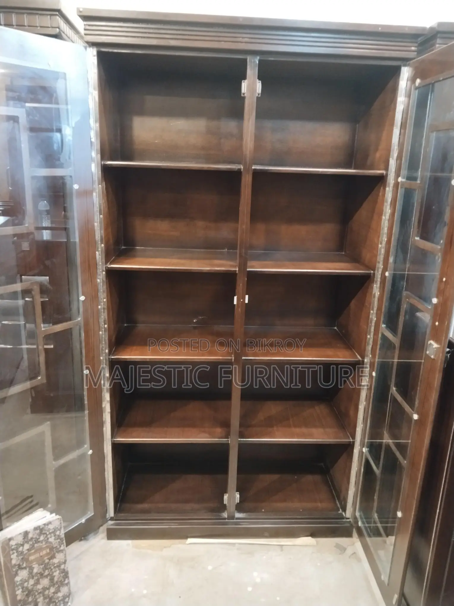 SHOWCASE 2 PALLA. M # 6319