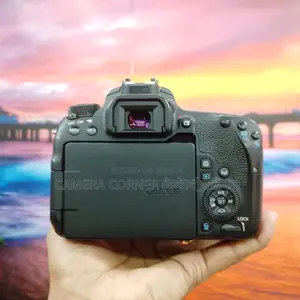 Canon 77D & yn50mm f1.8 lens