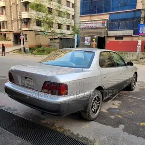Toyota Vista 1999 Silver