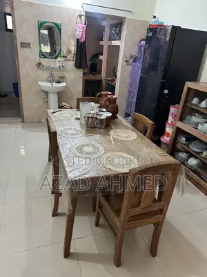১০০% চিটাগং সেগুন এর ডাইন টেবিল সাথে ৬ টি চেয়ার