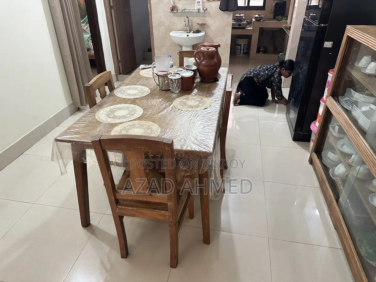 ১০০% চিটাগং সেগুন এর ডাইন টেবিল সাথে ৬ টি চেয়ার