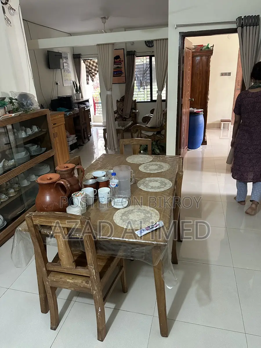 ১০০% চিটাগং সেগুন এর ডাইন টেবিল সাথে ৬ টি চেয়ার