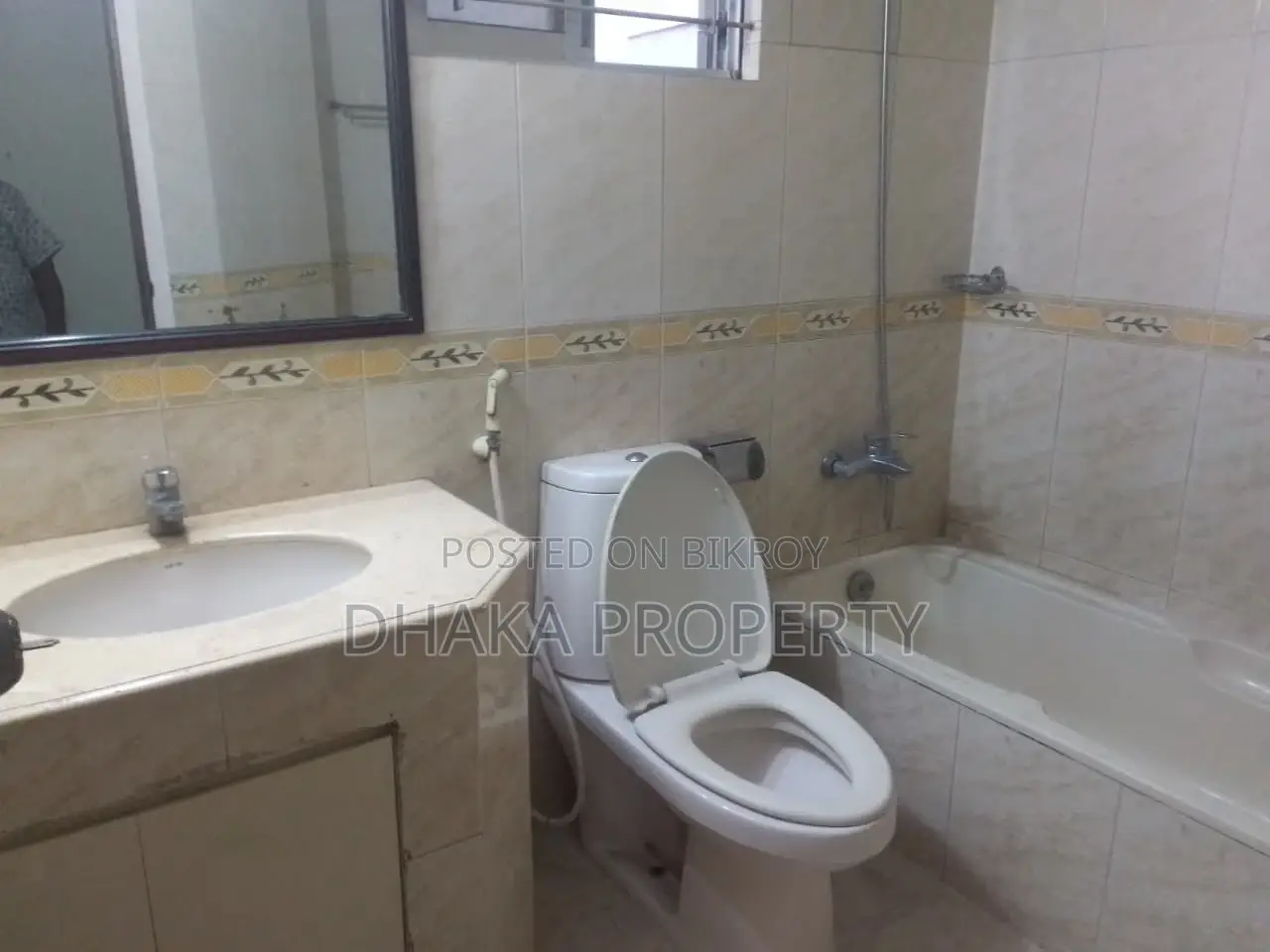 Very Good 3 Bedroom Apartment Rent in Gulshan
