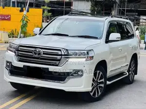 Toyota Land Cruiser V8 VX LIMITED 2014